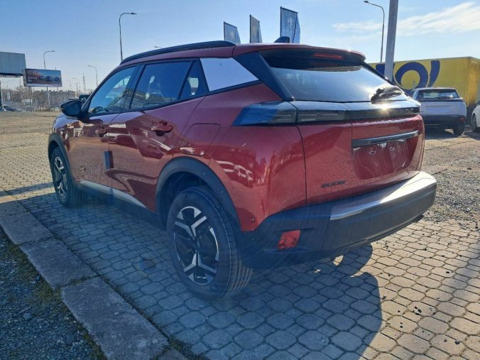 Peugeot 2008, Peugeot 2008 2008 ALLURE PureTech 100 S&amp, barva červená