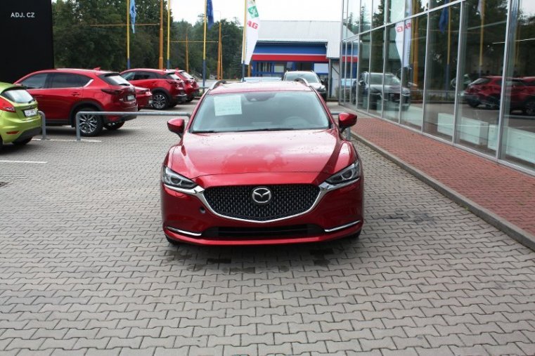 Mazda 6, SKYACTIV-G, barva červená