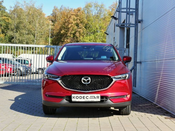 Mazda CX-5, 2,0i Skyactiv-G 110 KW/150k 6AT AWD, barva červená