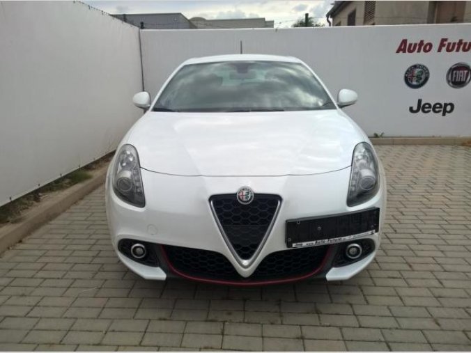 Alfa Romeo Giulietta, 1.4TBi 120PS Sport Edition, barva bílá