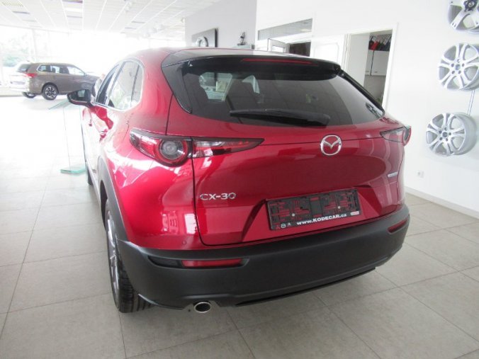 Mazda CX-30, G122, barva červená