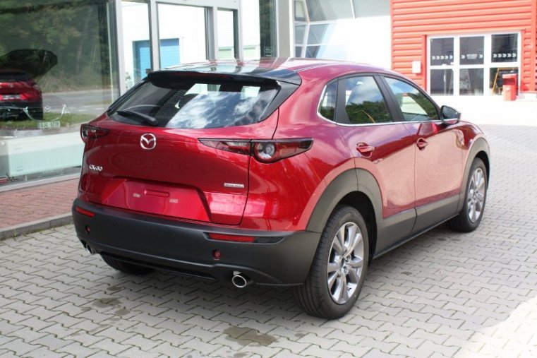 Mazda CX-30, SKYACTIV-G, barva červená