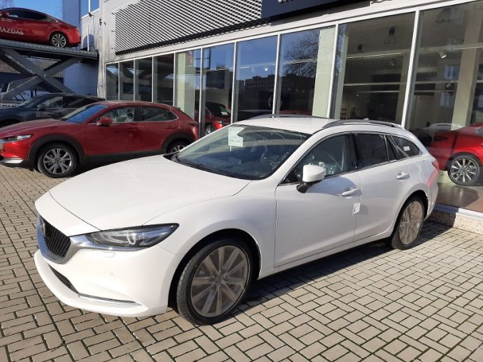 Mazda 6, 2,0i 121k, barva bílá