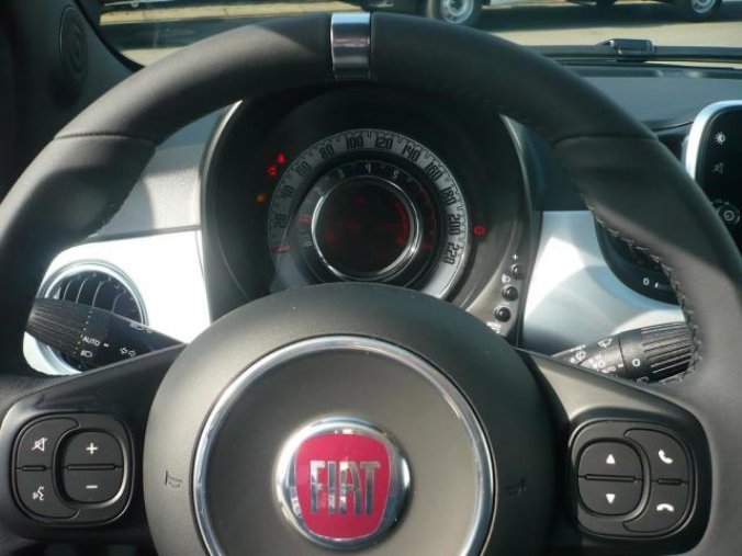 Fiat 500, 1.0 BSG 70k Connect, barva modrá