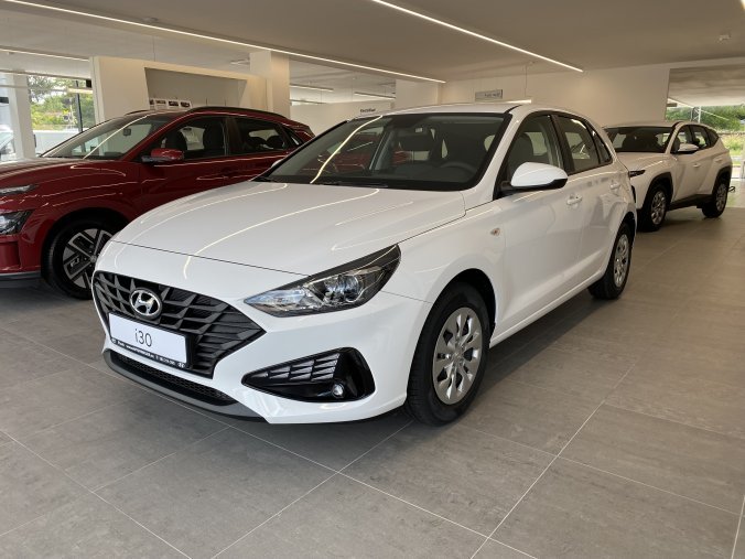 Hyundai i30, 1,5i CVVT 81 kW (95 NAT) 6 st. man, barva bílá