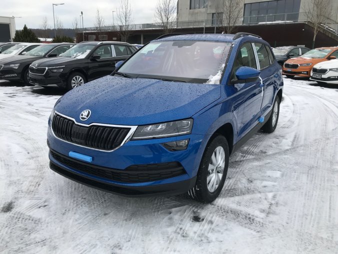 Škoda Karoq, 1,5 TSI 110 kW 6-stup. mech., barva modrá