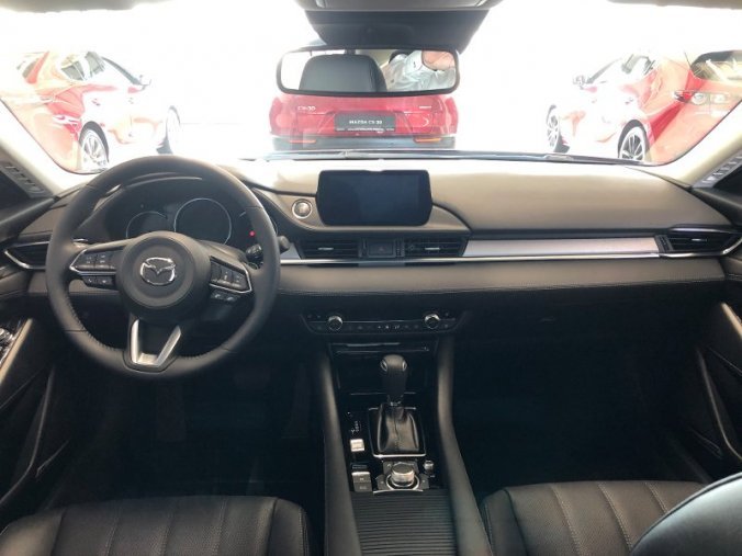 Mazda 6, 2.5i 194k, barva červená