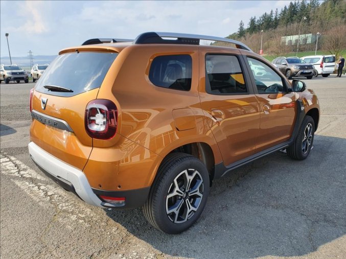 Dacia Duster, 1,3 TCe  96 KW 4x2 Prestige AKCE!, barva oranžová