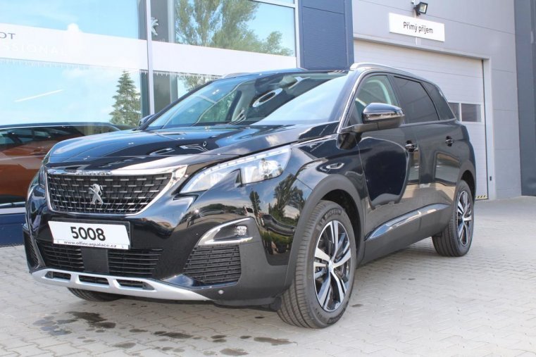 Peugeot 5008, ALLURE 1.5 96kW, barva černá