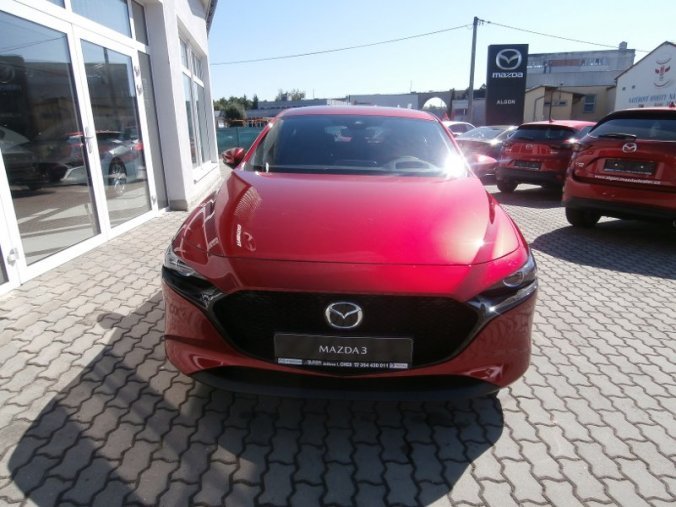 Mazda 3, Skyactiv G122, barva červená