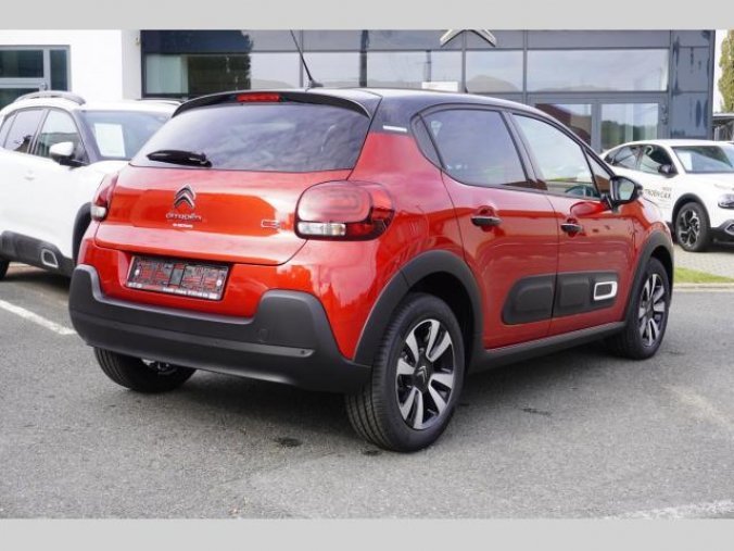 Citroën C3, Shine 1,2PT 110 EAT6, barva červená