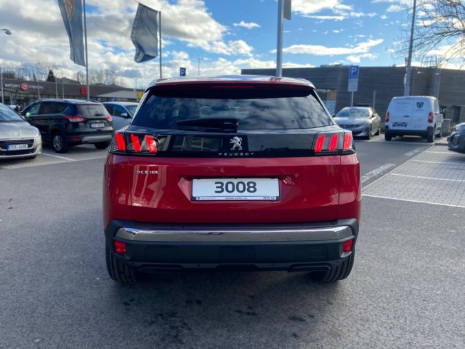 Peugeot 3008, Peugeot 3008 Allure Pack Hybrid 136 e-DCS6, barva červená