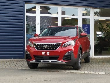 Peugeot 5008 - ALLURE 1.5 BlueHDi 130 S&S MAN6