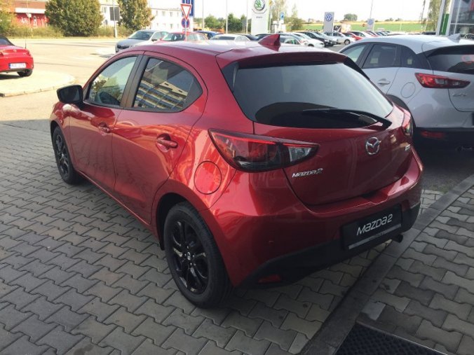 Mazda 2, 1,5 Skyactiv-G75, barva červená