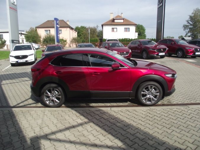 Mazda CX-30, 2,0 122k, barva červená