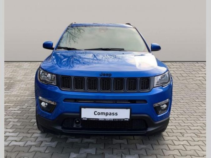 Jeep Compass, Night Eagle 1.3 Turbo GSE 130k, barva modrá