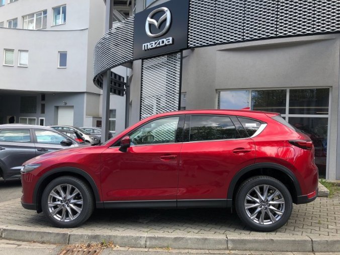 Mazda CX-5, 2.0i G 165K, barva červená