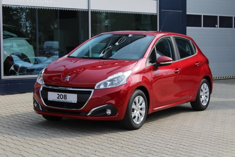 Peugeot 208, ACTIVE 1.2 61kW, barva červená