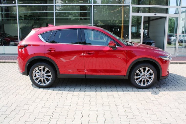 Mazda CX-5, SKYACTIV-G, barva červená