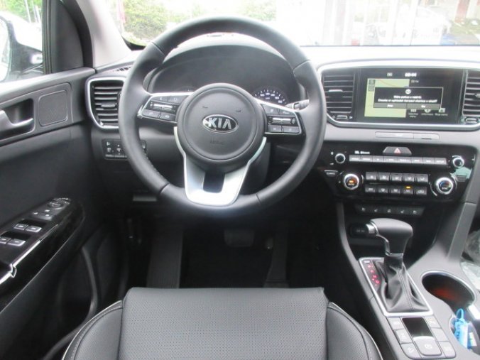 Kia Sportage, 1.6 T-GDI 7DCT 4x4 TOP, barva bílá