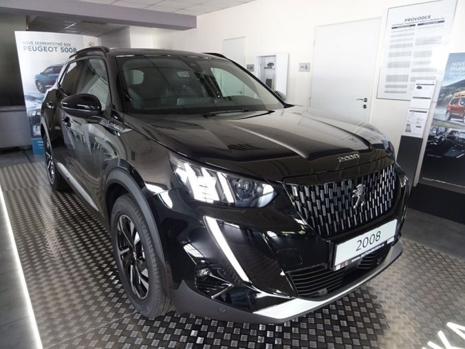 Peugeot 2008, GT LINE 1.2 PureTech 130k S&S MAN6, barva černá