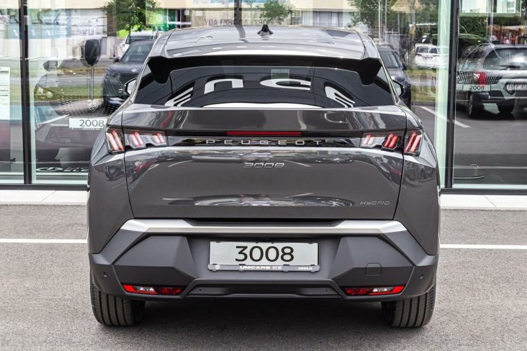 Peugeot 3008, Peugeot 3008 1,2 ALLURE Hybrid 136 e-DCS6, barva šedá