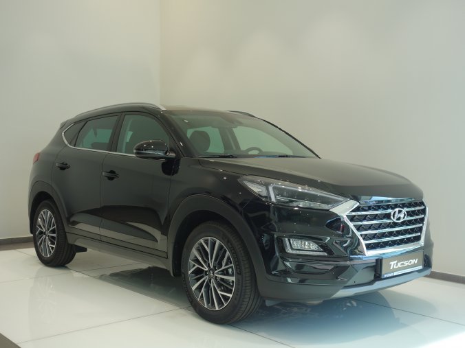 Hyundai Tucson, 2,0 CRDi 136 kW (diesel) 8 st. aut 4×4, barva černá