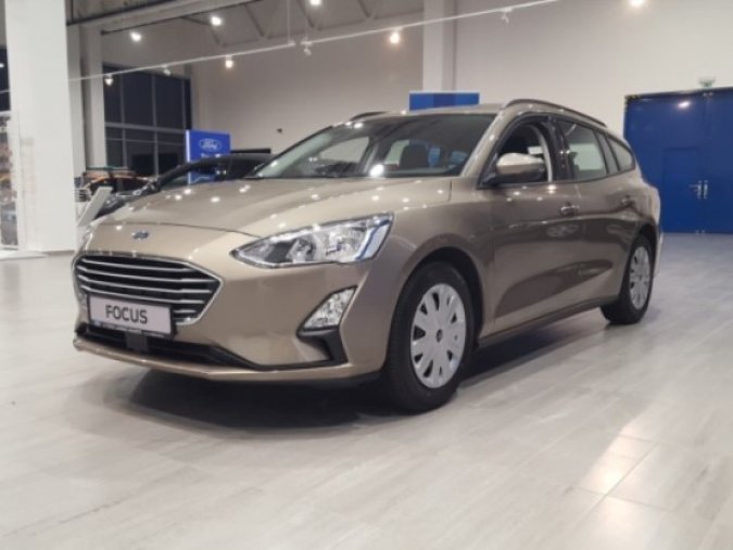 Ford Focus, 1.0 EcoBoost, barva stříbrná