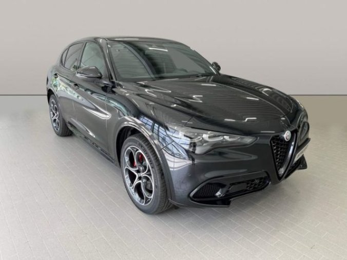 Alfa Romeo Stelvio, 2.0 Turbo 280k Q4 VELOCE, barva černá