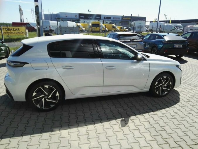 Peugeot 308, Peugeot 308 ALLURE PACK 130k 1.2 AUT 8, barva bílá