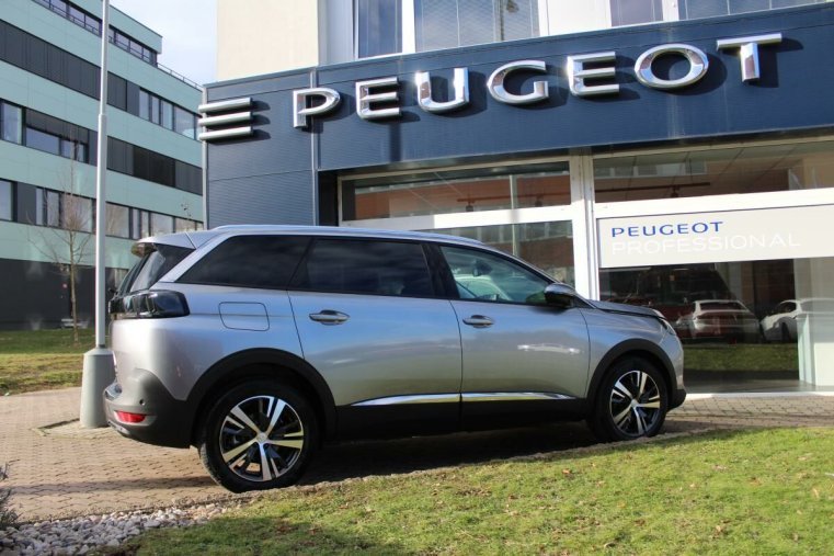 Peugeot 5008, Peugeot 5008 ALLURE PACK HDi 130 S&S EAT8, barva šedá