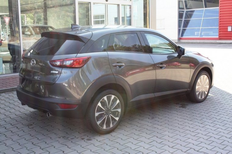 Mazda CX-3, SKYACTIV-G, barva šedá