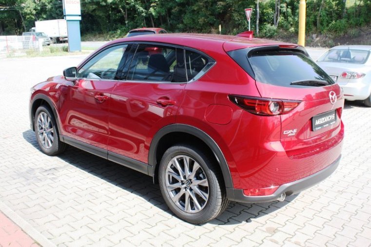 Mazda CX-5, SKYACTIV-G, barva červená