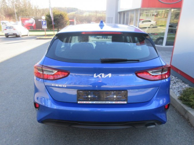 Kia Ceed, Ceed 5HB CD 1,5 T-GDi GPF SPIN, barva modrá