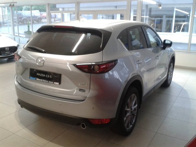 Mazda CX-5, 2,0i, barva stříbrná