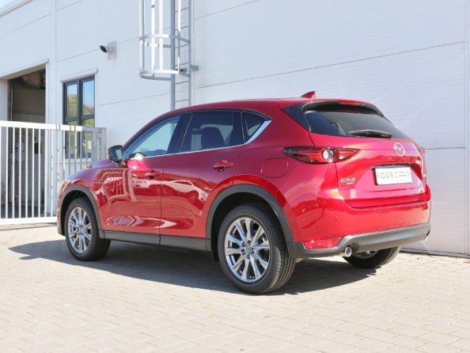 Mazda CX-5, 2,0 Skyactiv-G 121kW/165k 6MAN, barva červená