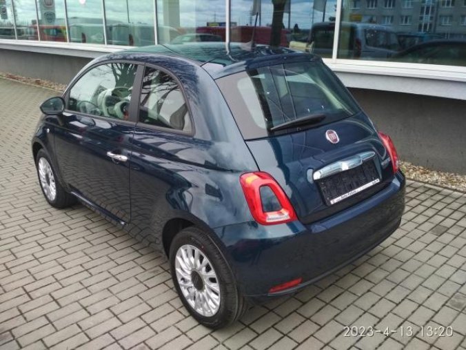 Fiat 500, 1.0 BSG 70k Club, barva modrá