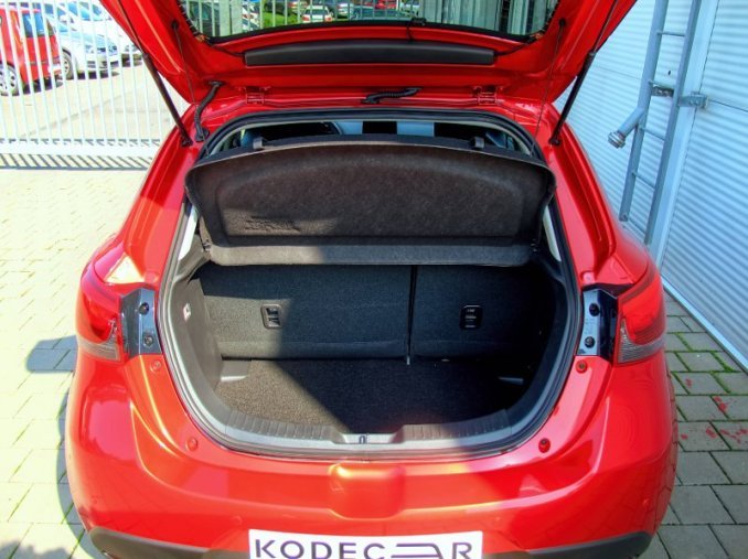 Mazda 2, 1,5 Skyactiv-G 66k/90kW 5MAN, barva červená