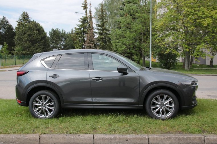 Mazda CX-5, 2,5 Skyactiv-G 194k, barva šedá