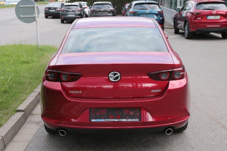 Mazda 3, 2,0 Skyactiv-X180k, barva červená