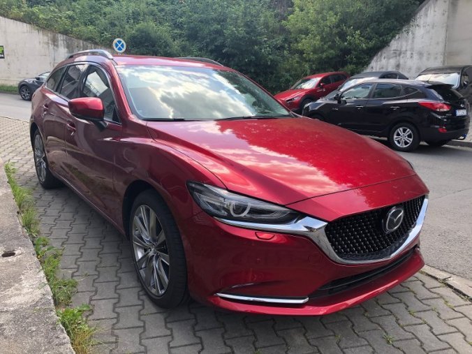 Mazda 6, 2.5i G 194K, barva červená