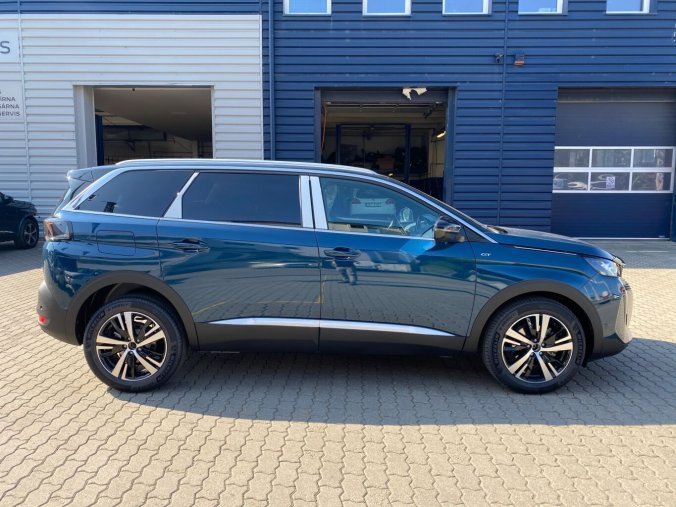 Peugeot 5008, Peugeot 5008 GT BlueHDi 130 EAT8 - CELOROČNÍ PNEU - 4084, barva modrá