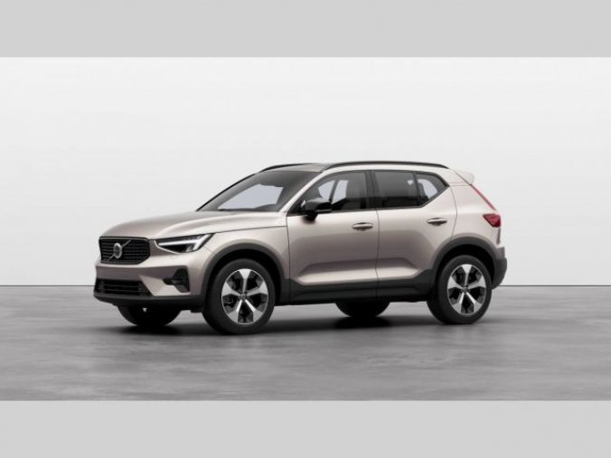 Volvo XC40, B4 2.0L 197+14 HP AT7 FWD ULTI, barva stříbrná