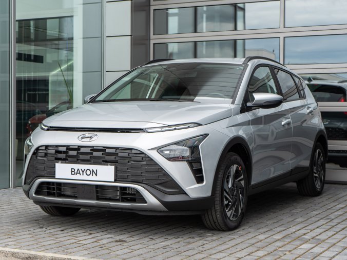 Hyundai Bayon, 1,0 T-GDI 73.6 kW (95 NAT) 6 st. man, barva stříbrná