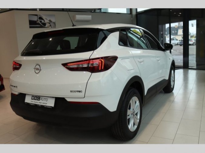 Opel Grandland X, SMILE 1.2 Turbo 96kW, barva bílá