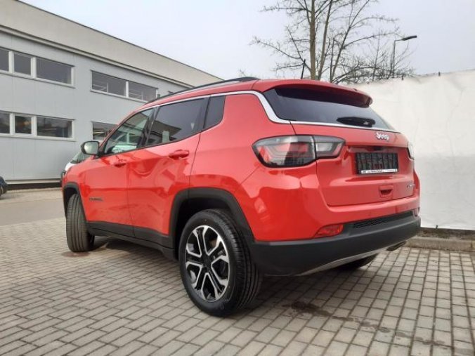 Jeep Compass, 1.3 150 PS LIMITED 4x2 AUTOMAT, barva červená