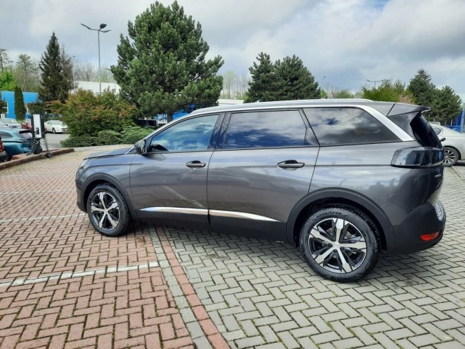 Peugeot 5008, Peugeot 5008 ALLURE PACK BlueHDi 130 S&S EA, barva šedá