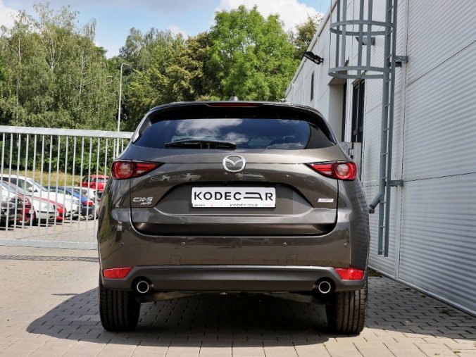 Mazda CX-5, 2,0i Skyactiv-G 121KW/165k 6AT AWD, barva šedá