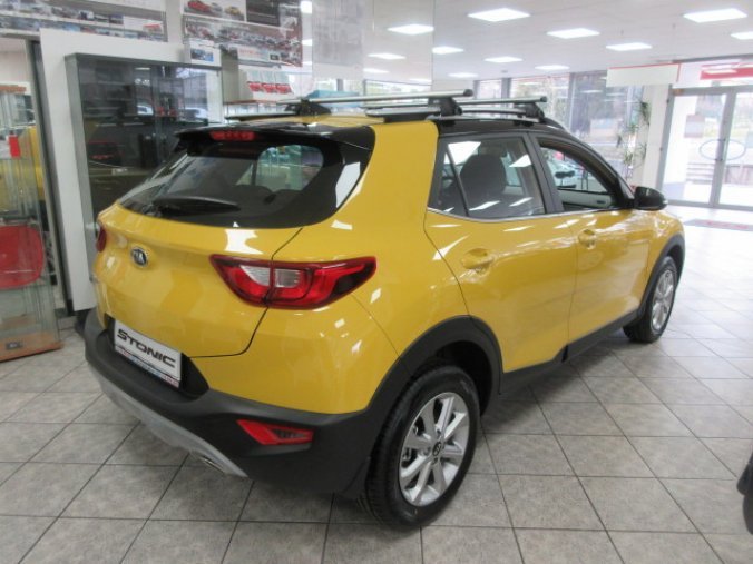 Kia Stonic, 1.4 CVVT NAVI, barva žlutá