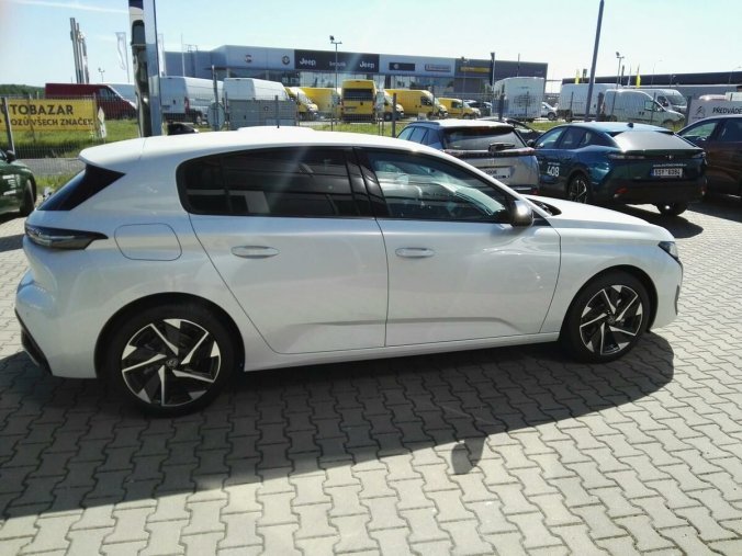 Peugeot 308, Peugeot 308 ALLURE PACK 1.2 AUT 8, barva bílá